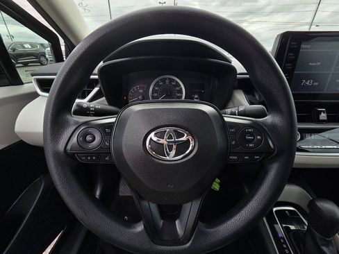 Used 2022 Toyota Corolla LE image 13