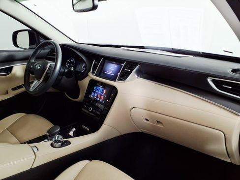 Used 2022 INFINITI QX50 Luxe AWD/4WD image 9