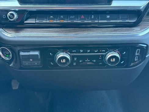 Certified 2025 GMC Sierra 1500 Elevation AWD/4WD image 40