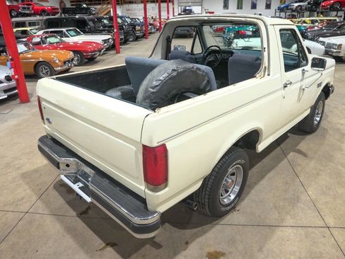 Used 1990 Ford Bronco AWD/4WD image 17