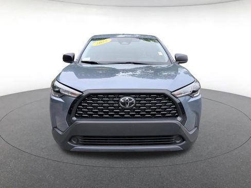 Used 2025 Toyota Corolla Cross L FWD image 9