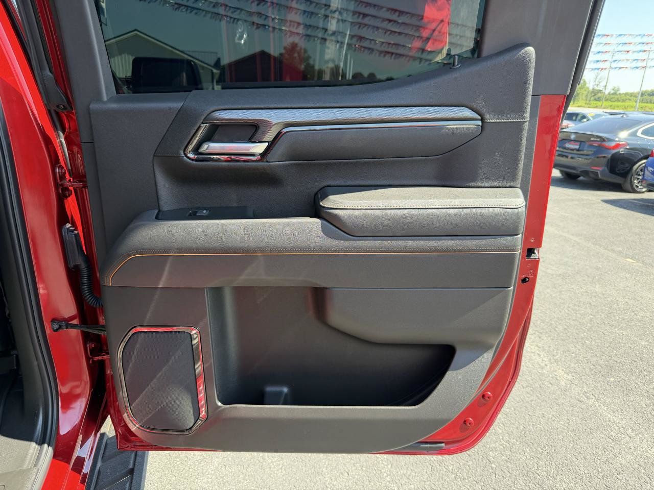 Used 2025 GMC Sierra 1500 AT4 w/ AT4 Premium Package AWD/4WD image 23
