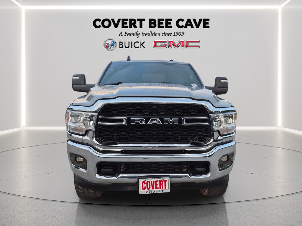 Used 2024 RAM 2500 Tradesman w/ Chrome Appearance Group AWD/4WD image 2
