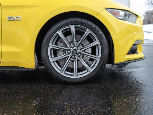 Used 2017 Ford Mustang GT Premium image 10