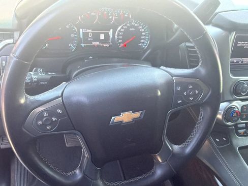Used 2018 Chevrolet Suburban LT AWD/4WD image 17