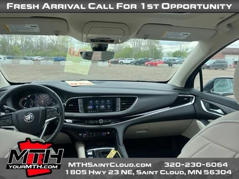 Used 2022 Buick Enclave Avenir AWD/4WD image 13