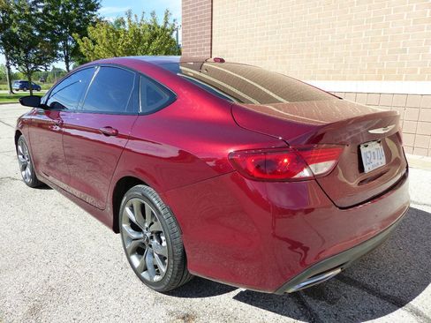Used 2016 Chrysler 200 S FWD image 7