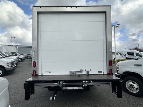 New 2024 Ford E-450 and Econoline 450 Super Duty w/ Power Windows & Locks Group image 5