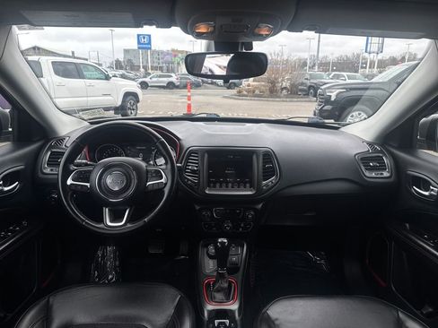 Used 2019 Jeep Compass Trailhawk image 11