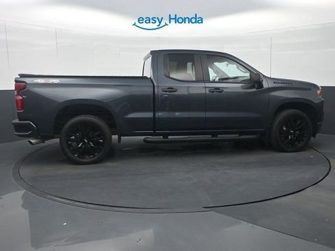 Used 2020 Chevrolet Silverado 1500 Custom w/ Custom Value Package AWD/4WD image 8