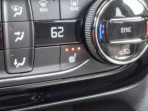 Used 2023 Buick Encore GX Select image 24