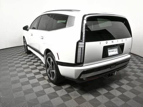 New 2026 Hyundai Ioniq 9 Calligraphy image 12