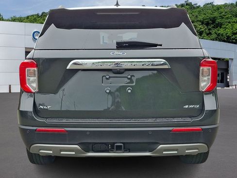 Used 2023 Ford Explorer XLT w/ Equipment Group 202A AWD/4WD image 5