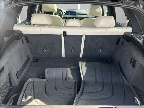 Used 2017 BMW X5 xDrive40e image 10