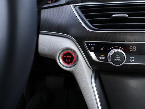 Certified 2022 Honda Accord Touring image 26