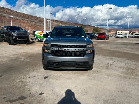 Certified 2022 Chevrolet Silverado 1500 Custom w/ LPO, Dark Essentials Package image 9
