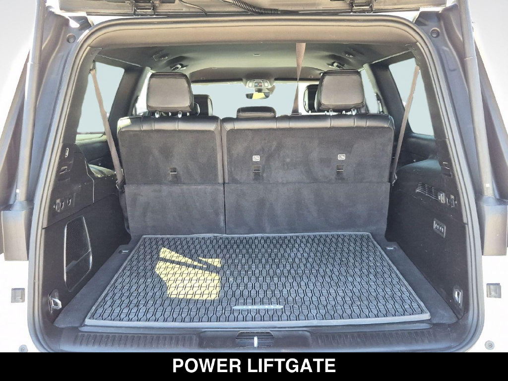 Used 2024 Jeep Wagoneer L Series III w/ Flexible Seating Group AWD/4WD image 24