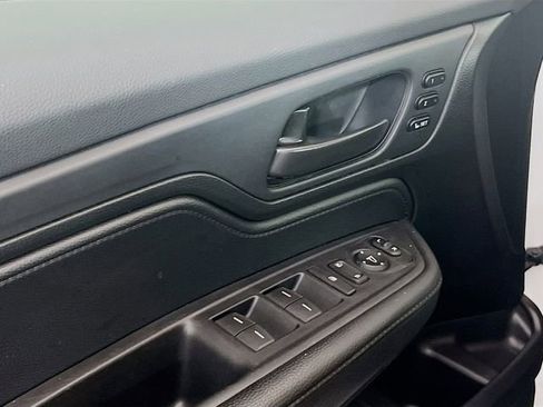 Used 2024 Honda Odyssey EX-L image 16