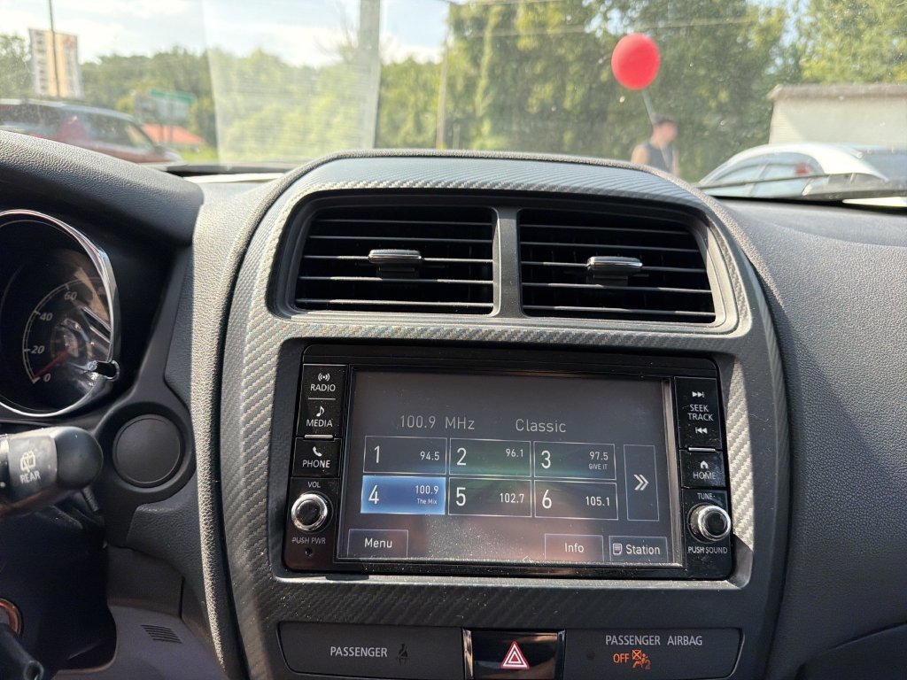 Used 2020 Mitsubishi Outlander Sport ES AWD/4WD image 21