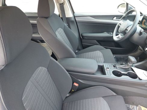 New 2026 Kia K5 LXS image 10
