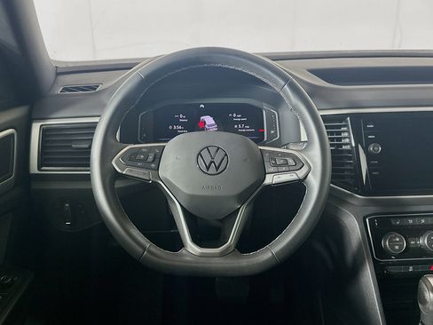Used 2022 Volkswagen Atlas Cross Sport SE w/ Black Wheel Package FWD image 18