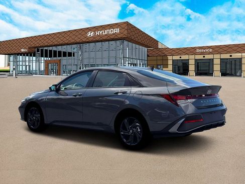 New 2026 Hyundai Elantra Sport image 4