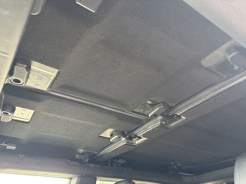 Used 2024 Ford Bronco Badlands w/ Sasquatch Package image 17