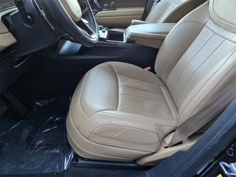 Used 2023 Land Rover Range Rover Sport SE image 25