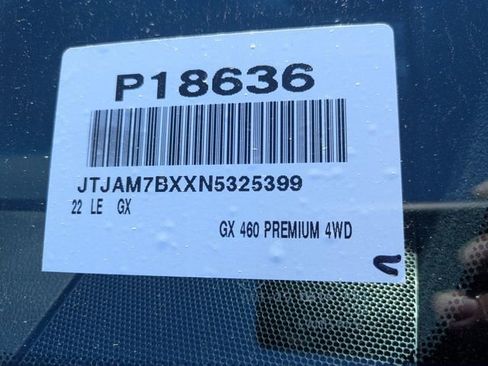 Used 2022 Lexus GX 460 Premium w/ Premium Package image 37