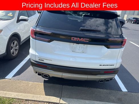 Used 2025 GMC Acadia Elevation w/ Elevation Premium Package FWD image 5