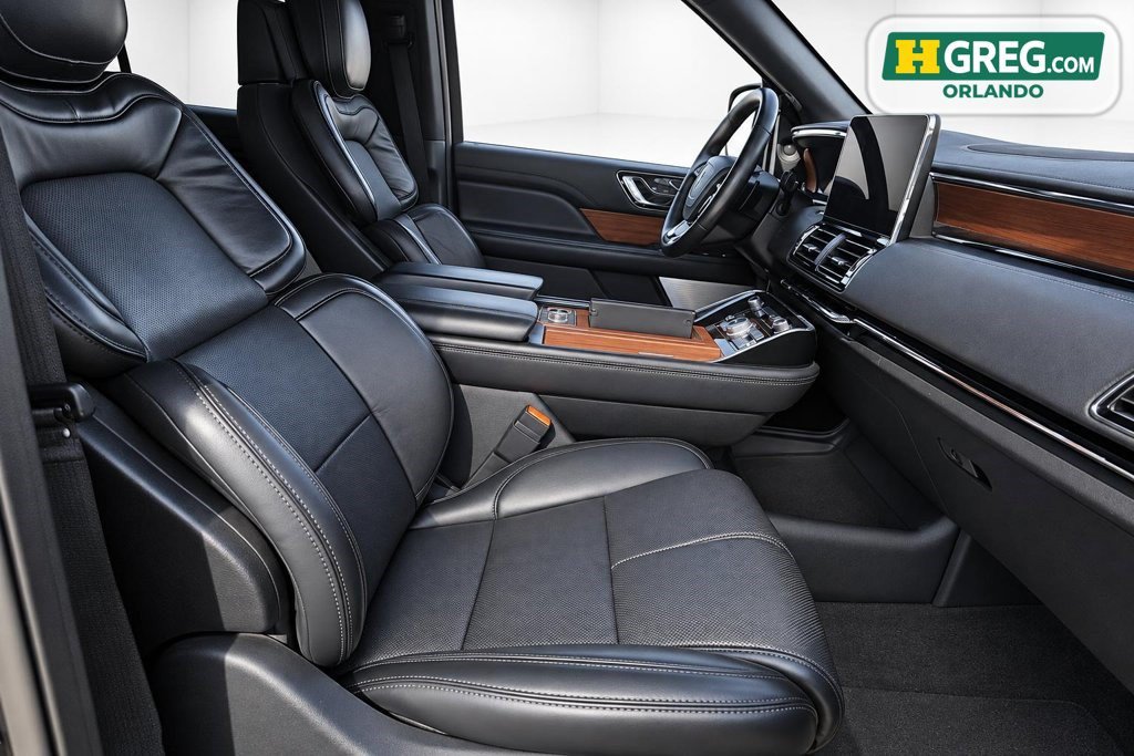 Used 2019 Lincoln Navigator Reserve AWD/4WD image 10