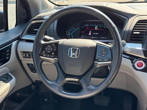 Used 2018 Honda Odyssey Elite image 16