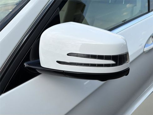 Used 2016 Mercedes-Benz E 350 4MATIC Wagon image 35