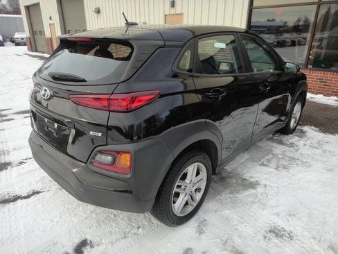 Used 2021 Hyundai Kona SE AWD/4WD image 6
