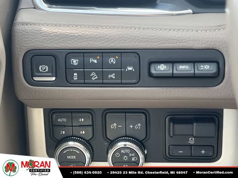 Used 2023 GMC Yukon Denali w/ Denali Reserve Package AWD/4WD image 28