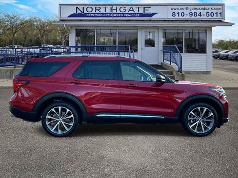 Certified 2025 Ford Explorer Platinum w/ Ultimate Package AWD/4WD image 2