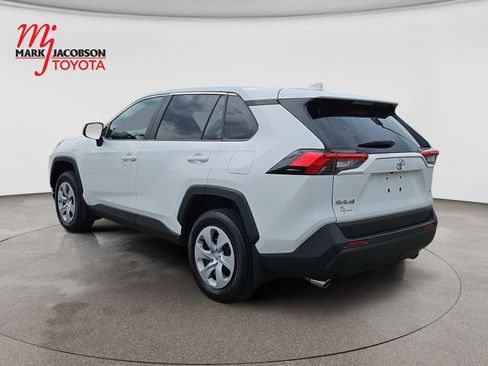 Used 2025 Toyota RAV4 LE FWD image 8