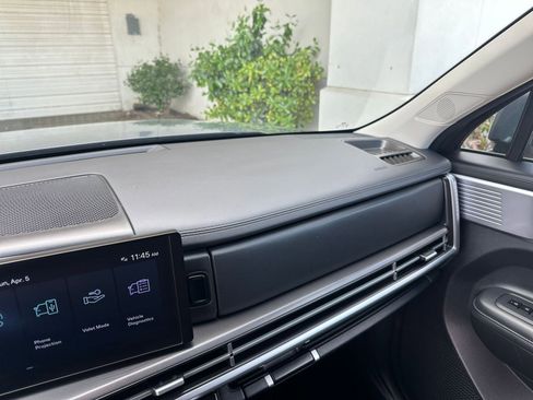 Used 2025 Hyundai Santa Fe SEL FWD image 37