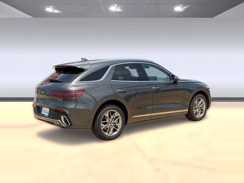 Used 2025 Genesis GV70 2.5T AWD/4WD image 7