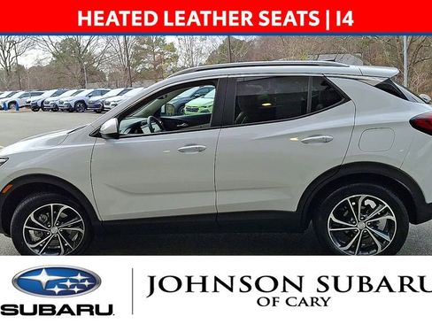 Used 2021 Buick Encore GX Select image 5