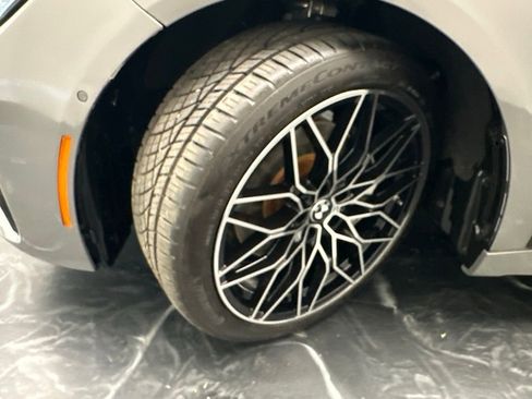 Used 2021 BMW 740i w/ M Sport Package RWD image 32
