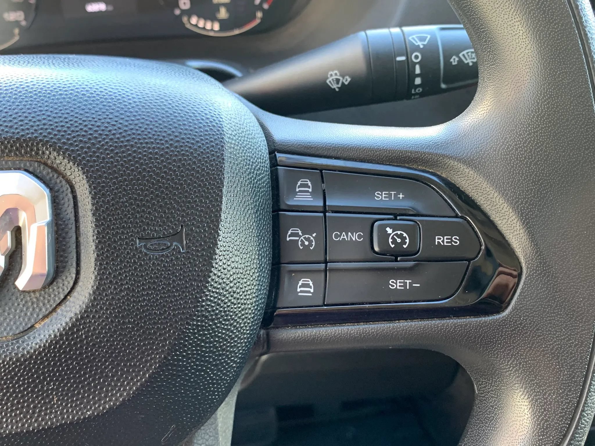 Used 2025 RAM ProMaster 2500 w/ Convenience Group FWD image 13