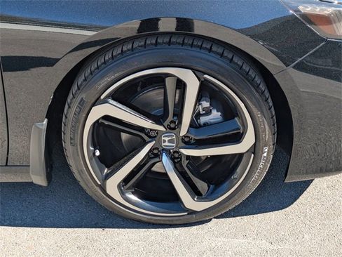Used 2022 Honda Accord Sport image 11