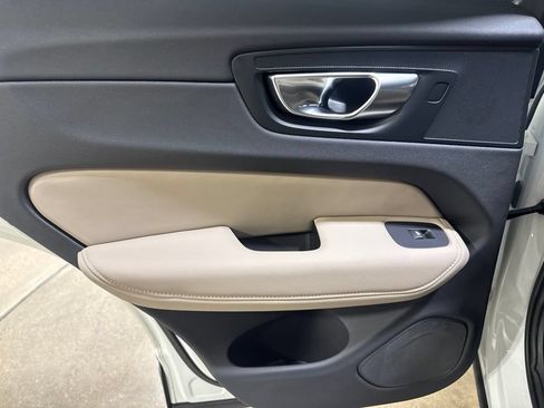 Certified 2026 Volvo XC60 B5 Plus AWD/4WD image 20