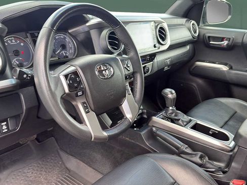 Used 2023 Toyota Tacoma Limited AWD/4WD image 28