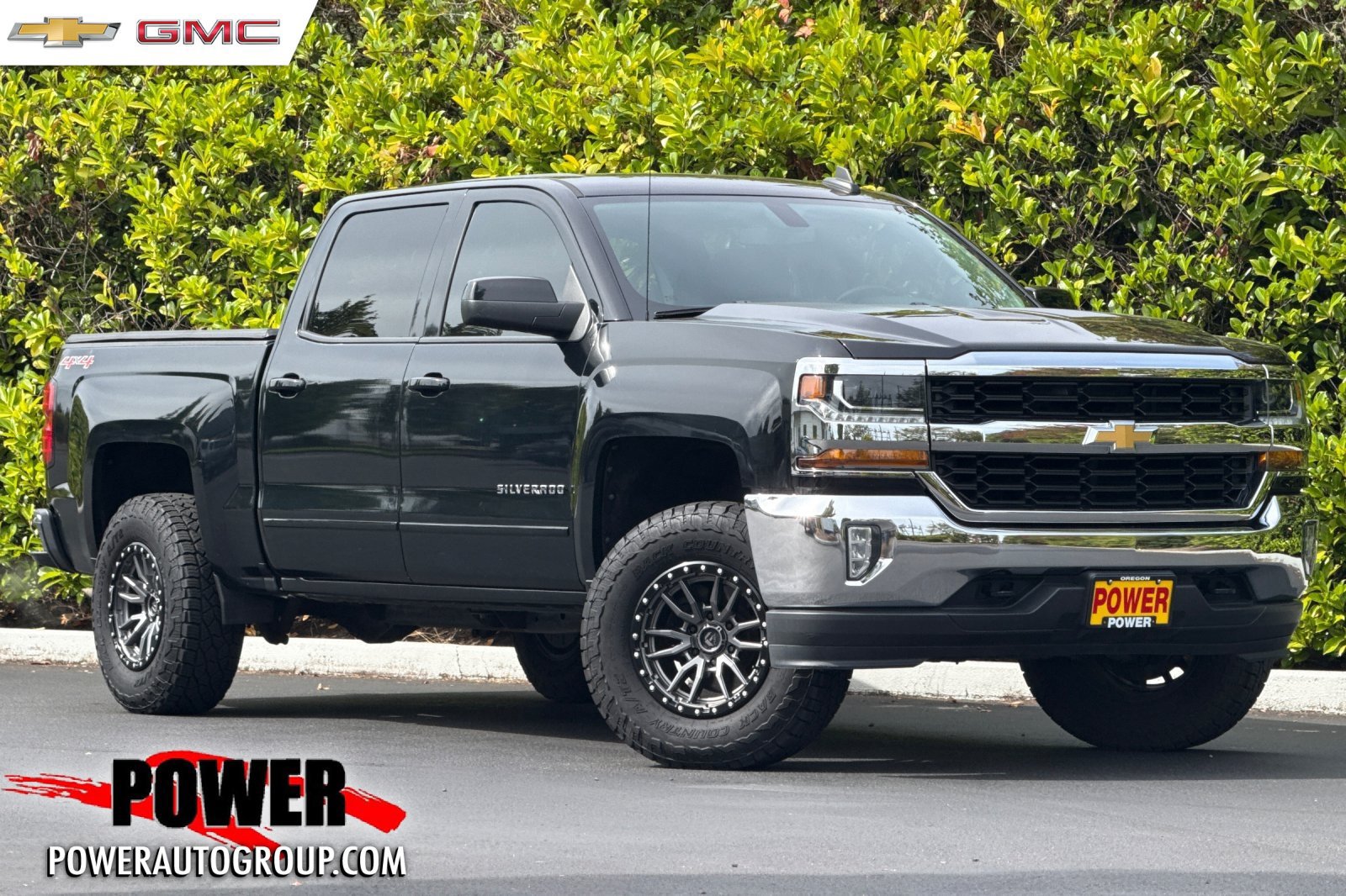 Used 2018 Chevrolet Silverado 1500 LT w/ LT Eassist Package AWD/4WD image 1