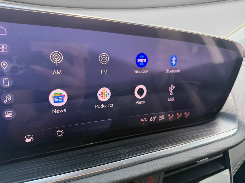 Used 2024 Buick Envision Preferred AWD/4WD image 27