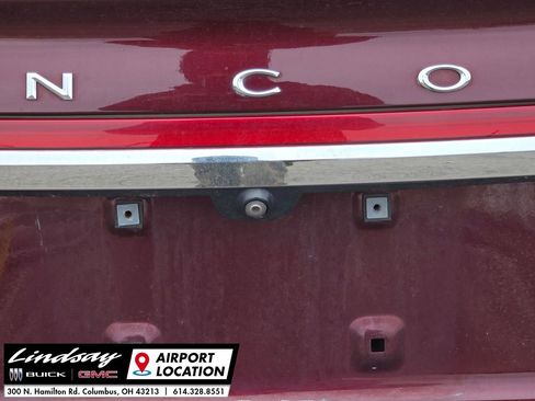 Used 2017 Lincoln Continental Select image 19