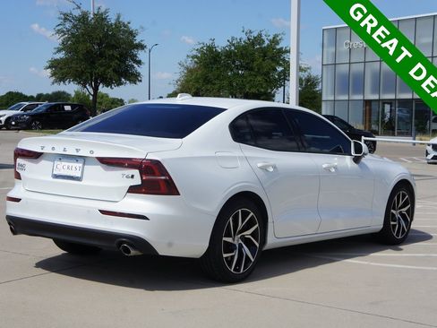 Used 2020 Volvo S60 T6 Momentum image 6