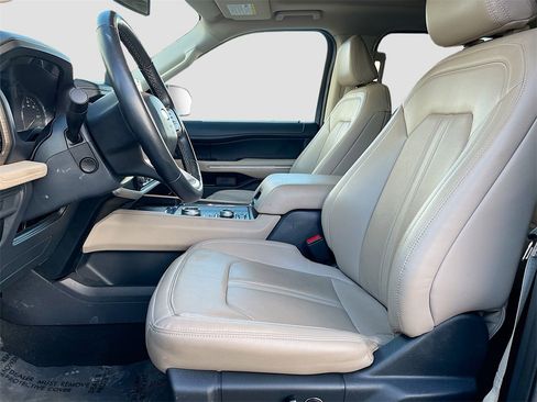Used 2024 Ford Expedition Max Limited image 21